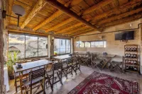 Zula Cave House - Frühstück