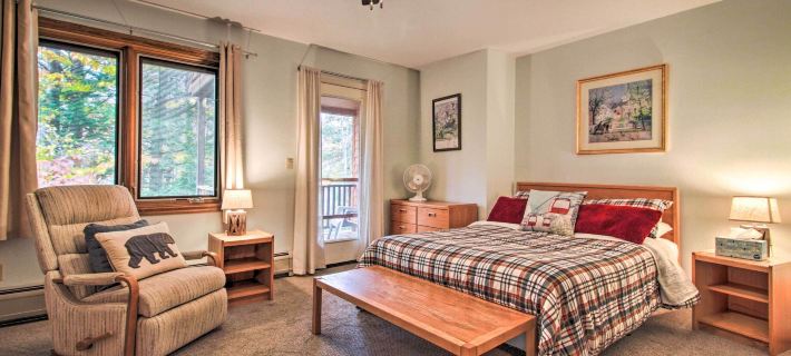 2-Story Townhouse - 1 Mi to Killington Ski Area! Hotels in Killington