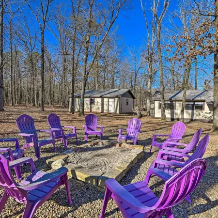 Whispering Oaks Broken Bow Cottage Near Hiking!
