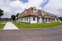 Holiday Suites Jabbeke - Klein Strand - Apartments