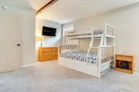 Ski-Home Trail: Updated Killington Condo - Wifi
