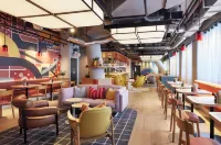Caption By Hyatt Central Sydney - breakfast