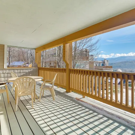Walk to Ski Shuttle! Mountainside Resort Condo