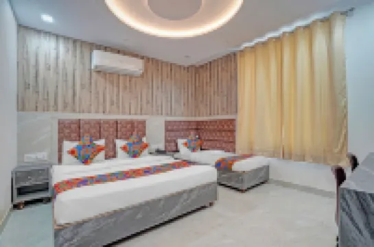 FabHotel the Grand Luxury Stay