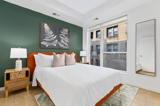 Sleek & Urban 1 Bed 1 Bath with Gym, Wi-fi & Patio