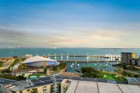 ZenLux 4BR Waterfront Penthouse Pad 270 Panoroma