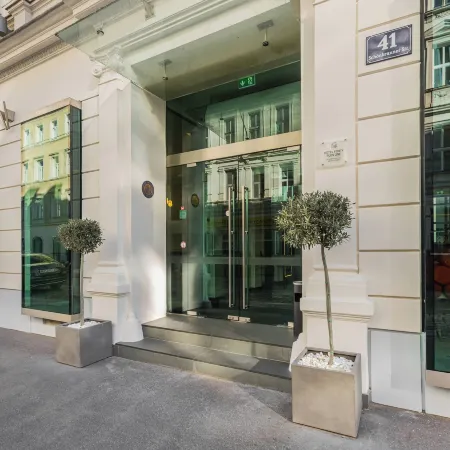 FortyPlusOne Hotel