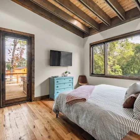 Twin Retreat Cabin 1: Hot Tub, Fire Pit, Golf Shangri La, Boat Grand Lake