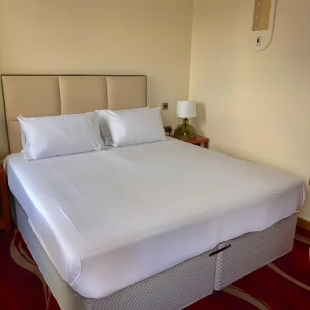 Icon Hotel Ξενοδοχεία στην πόλη Λούτον