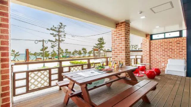 Yangyang Marepino Pension