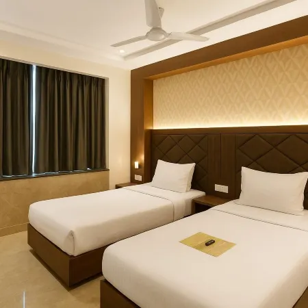 Glitz Saineel Executive Near Juhu Beach