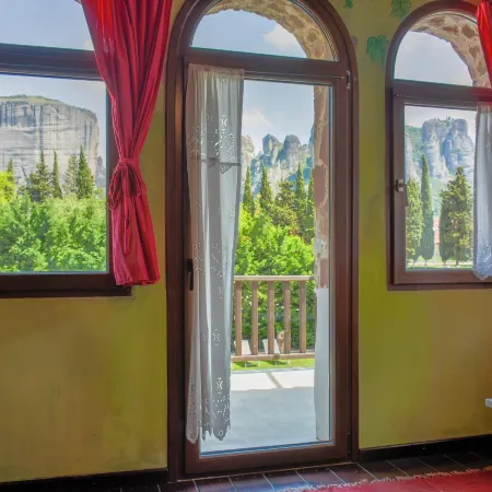 Monastiri Guesthouse