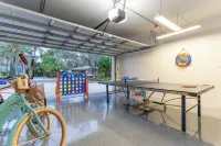 Private Beach Access-Heated Pool-TikiHut-Grill