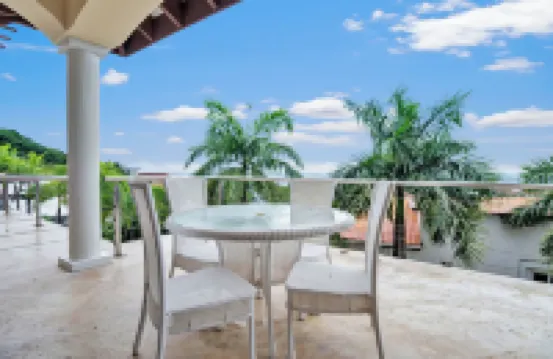 Sea Vue Luxury Vacation Condominiums