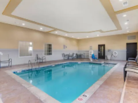 Comfort Inn & Suites Hotels in Rogers County