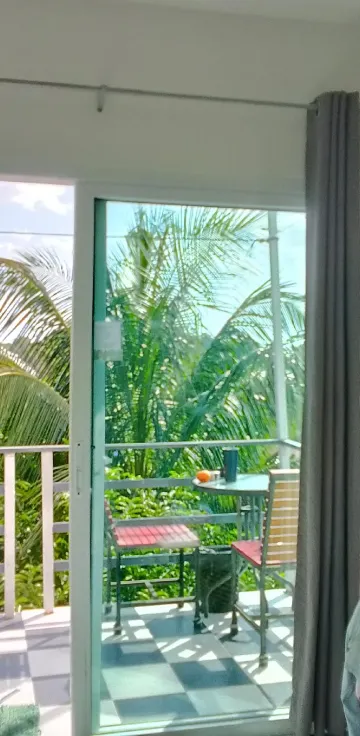 One Bedroom Apartment With Balcony F