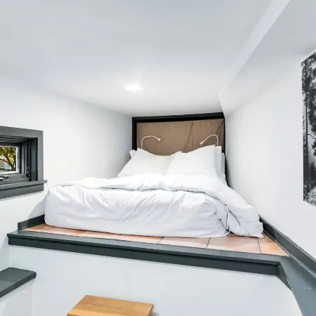Montlake Studio in Spite House