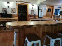Crabbe Mountain Inn