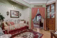Schuster Mansion Bed & Breakfast