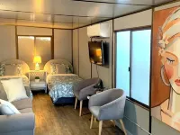 Mornington Peninsula Retro Caravans Hotels in Rye