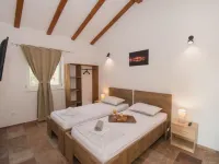 Rooms Agro B&B Linda Hotels in Opcina Pirovac