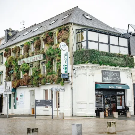 Brit Hotel l'Arrivée Guingamp