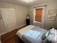 Newly Remodeled 4 Bedroom - 5 Minute Walk to Downtown Fountain!