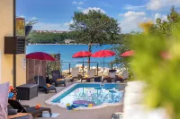 Soline Bay Seashore Residence - Pools