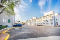 Hotel Eurotel Saltillo - Pysäköinti