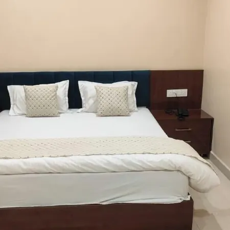 Hotel Shri Vallabh Kripa