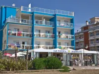 Hotel Tizian Beach Hotels in Caorle