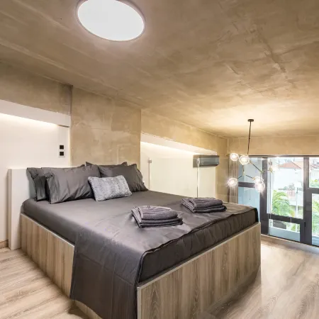 Ventiri Lofts - Cozy Penthouse with Balcony