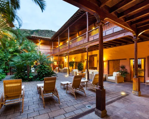 Hotel LIVVO La Quinta Roja Hotels in Teno