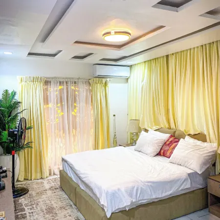 Jay's Wood Hotel And Apartment