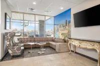 Clarion Pointe