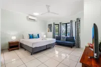 Zen Orient Luxurious 4BR Oasis With Private Pool - Bungalows