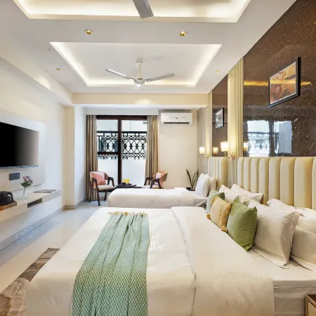 Anandam in the Himalyas By Alaya Stays