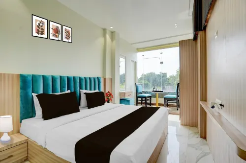 Super Deluxe Roomhotel Ballian's - Homestays