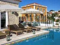 Estoril Boutique Hotel Hotel dekat Pantai Poca
