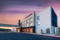 Hampton Inn針城，Ca - 泳池