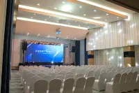 Tanan Center Serviced Apartments - Condos