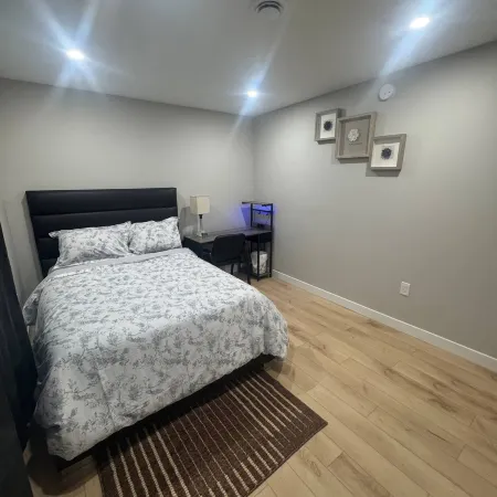 Cozy 2BR Suite at Winnipeg South