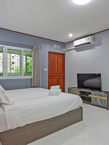 รูปภาพของLarge Spacious 3BR House at BTS ON NUT