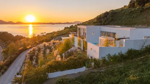 Namhae Lalari Pool Villa - 2-نجوم