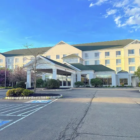 Arnot Grand Hotel & Suites