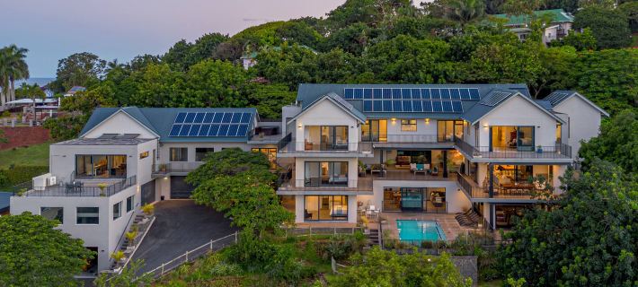 Reef House - Staynest Guesthouse Hotels in Ballito