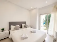 Luxurious Villa in Gammarth with Private Pool and Garden Views - Pools