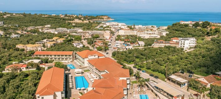 Karras Grande Resort Hotels in Arkadii