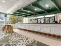 Mercure Tauranga - parking