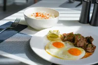 Radisson Red Cebu Mandaue - فطور